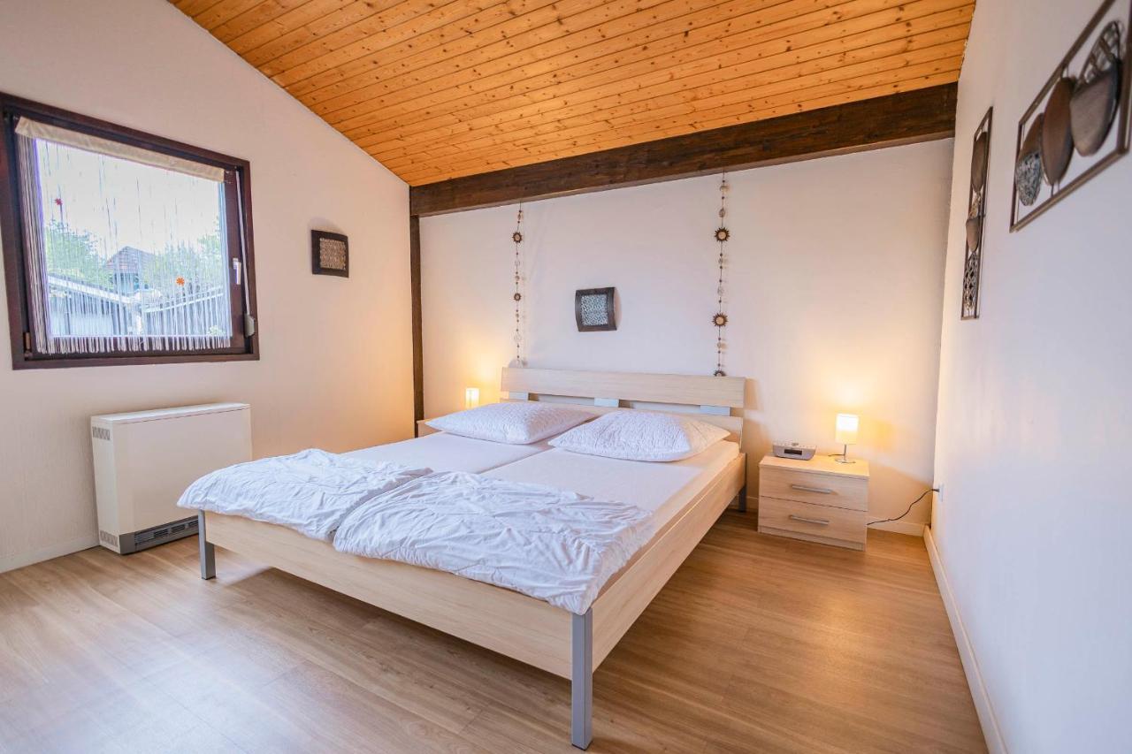 Ferienwohnpark Immenstaad Am Bodensee Satteldachhaus Typ 9 Sd 57 Exteriör bild