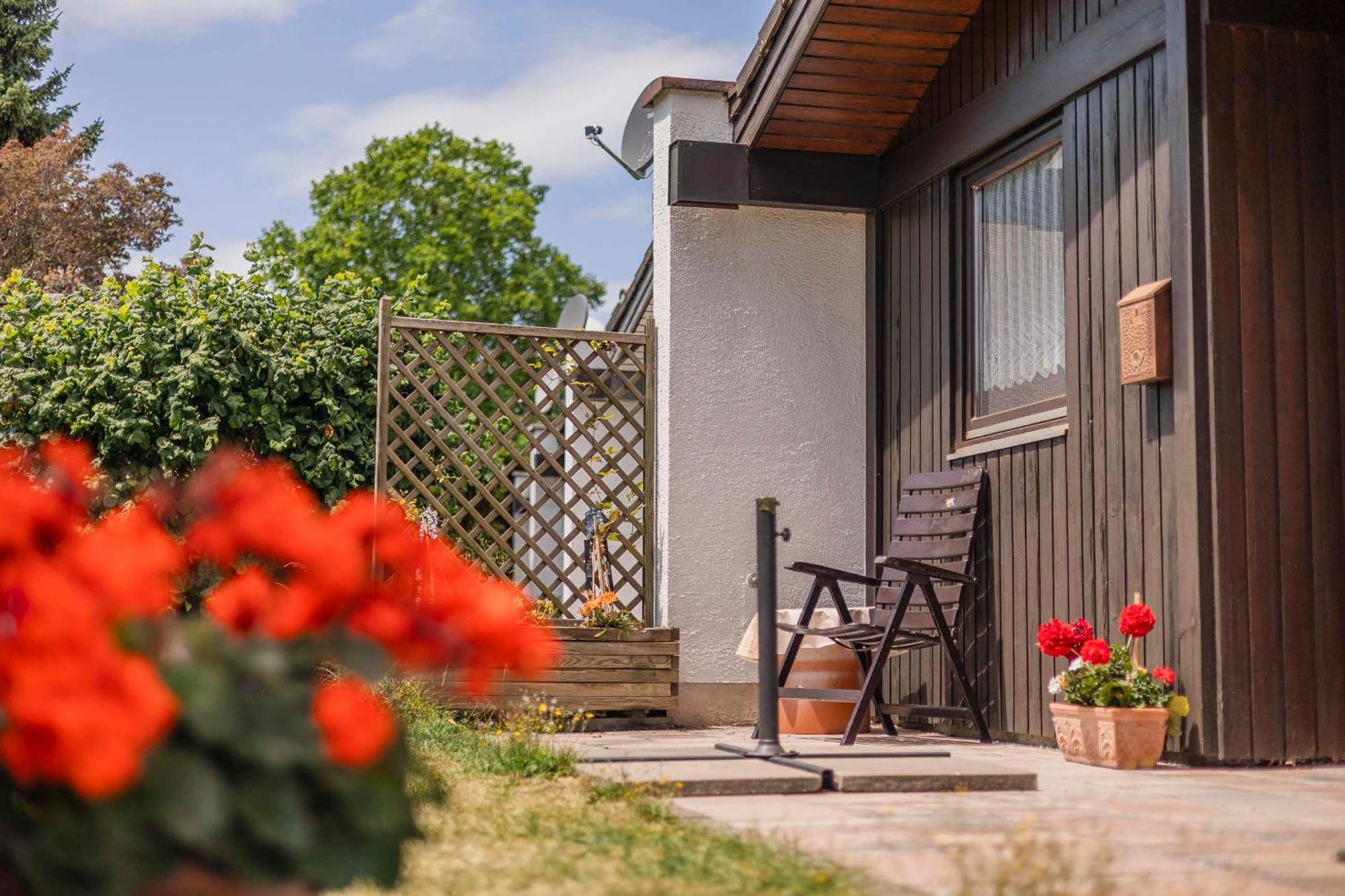 Ferienwohnpark Immenstaad Am Bodensee Satteldachhaus Typ 9 Sd 57 Exteriör bild