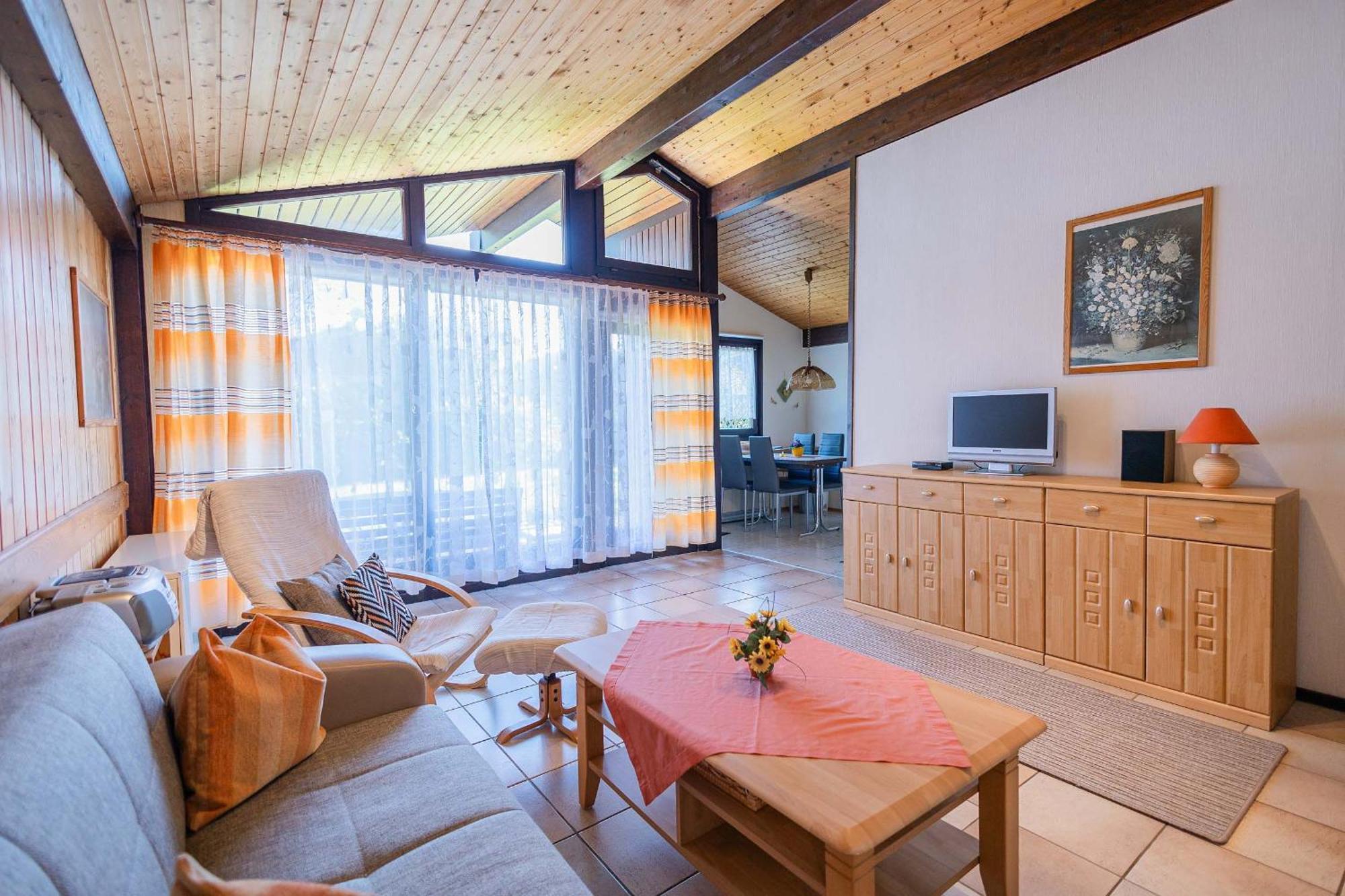 Ferienwohnpark Immenstaad Am Bodensee Satteldachhaus Typ 9 Sd 57 Exteriör bild
